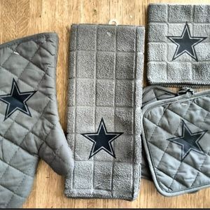 Dallas Cowboys Kitchen Towel Oven Mitt Set